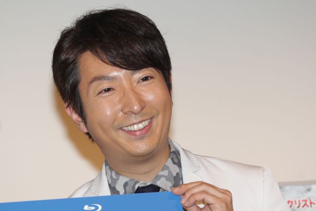 篠原ともえが宇宙をイメージした衣装で登場！フォトギャラリー（6枚目）