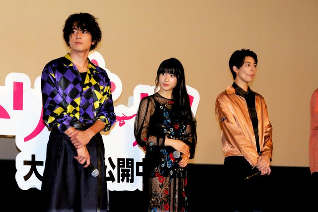 土屋太鳳ちゃんのワンピースがかわいい！映画『トリガール！』初日舞台あいさつ（8枚目）