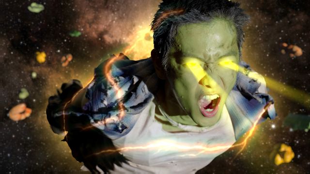 佐藤健が女装で戦隊ピンクに！フォトギャラリー（14枚目）