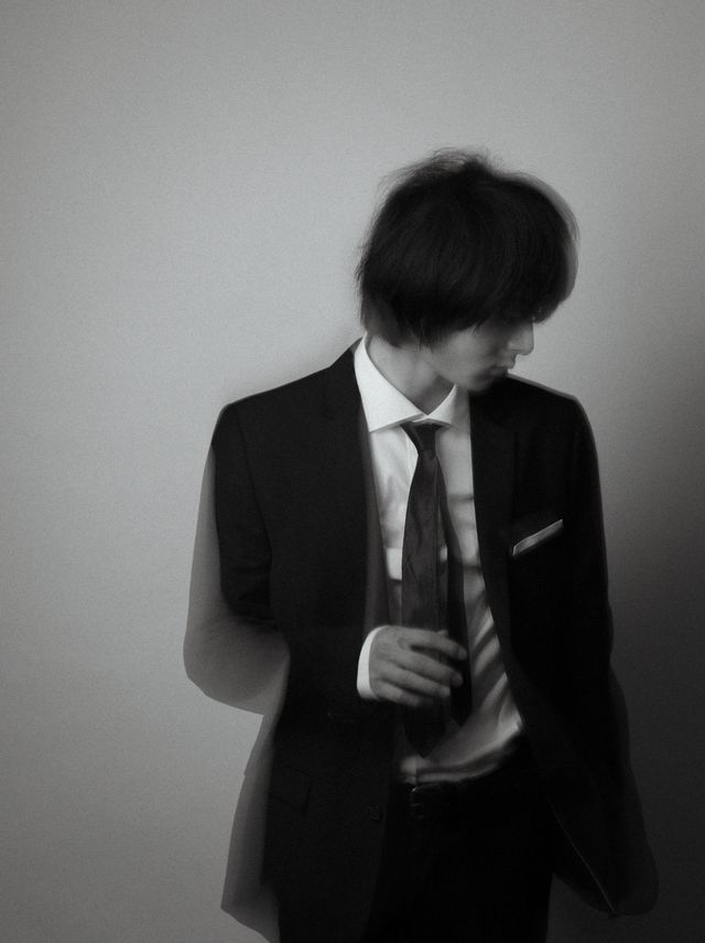 高杉真宙が男っぽく色っぽい！【フォトギャラリー】（2枚目）