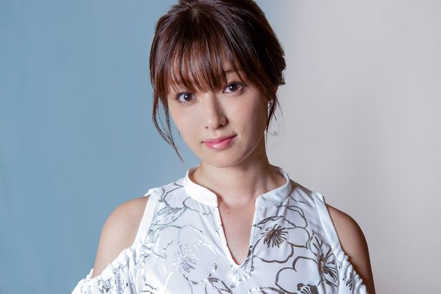 美しすぎる…深田恭子インタビューカット集（3枚目）