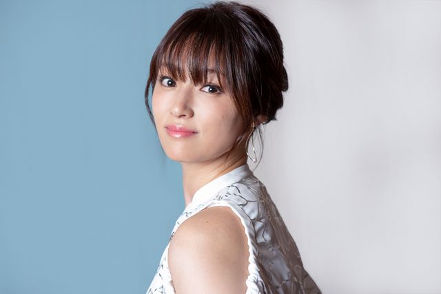 美しすぎる…深田恭子インタビューカット集（4枚目）