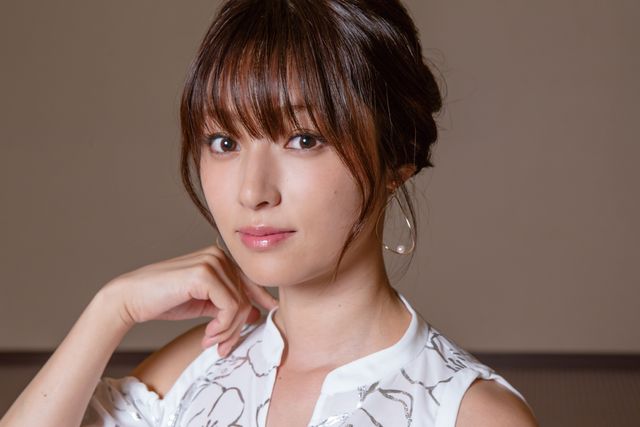 美しすぎる…深田恭子インタビューカット集（8枚目）