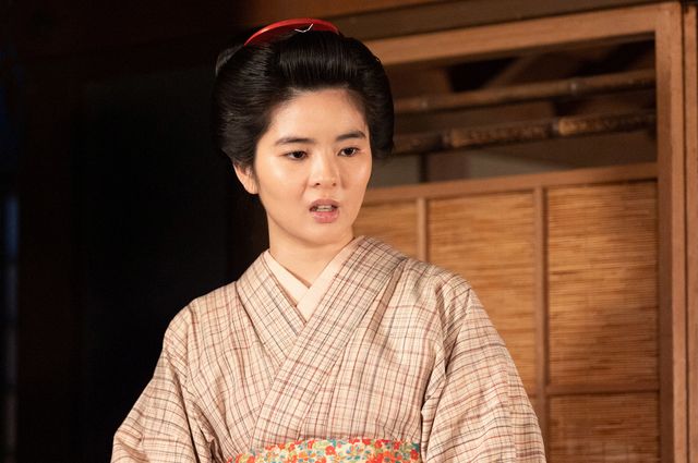 ダンスを特訓する寿恵子 「らんまん」第48回の場面写真（4枚目）