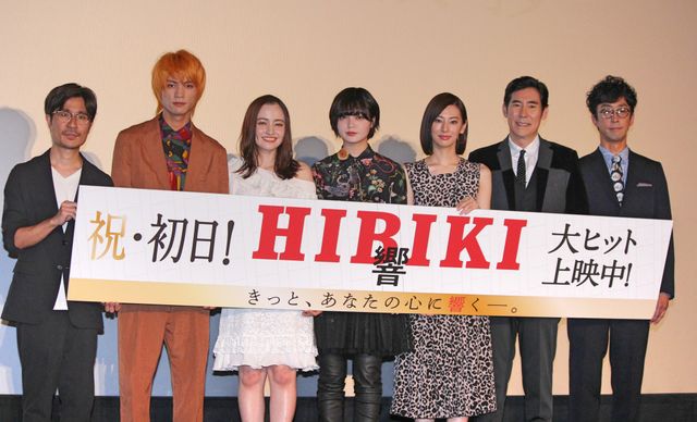 意気投合の平手友梨奈＆北川景子！『響 -HIBIKI-』初日舞台あいさつ（12枚目）