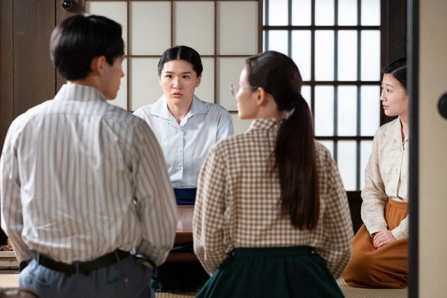 小野（堺小春）が頭を下げる…「虎に翼」第18週「七人の子は生すとも女に心許すな？」第89回（2枚目）