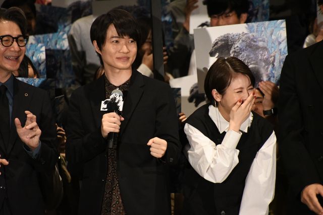 『ゴジラ-1.0』公開初日、客席から拍手喝采！神木隆之介＆浜辺美波らメインキャスト集結（3枚目）