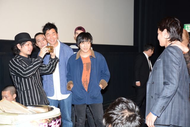 古舘伊知郎の長男がイケメン！あのバンドのボーカルだった：フォトギャラリー