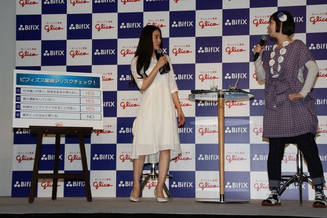 異色の組み合わせ…仲間由紀恵×鳥居みゆき写真ギャラリー（5枚目）