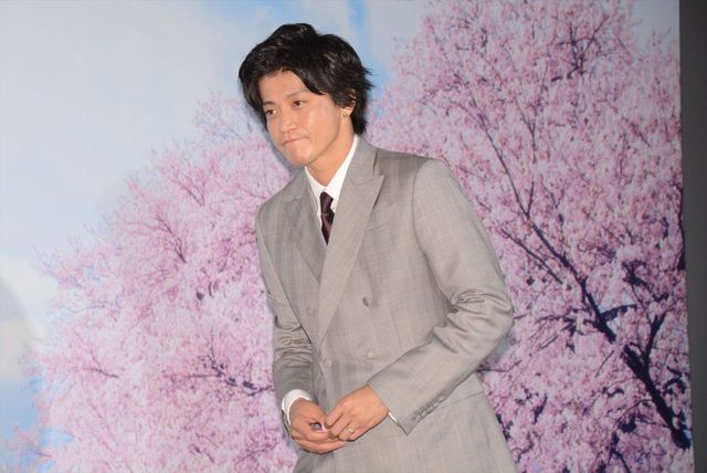 小栗旬＆北川景子12年前の姿も披露！『君の膵臓をたべたい』完成披露舞台あいさつ（10枚目）