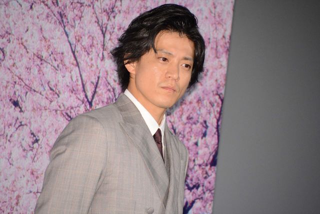 小栗旬＆北川景子12年前の姿も披露！『君の膵臓をたべたい』完成披露舞台あいさつ（17枚目）