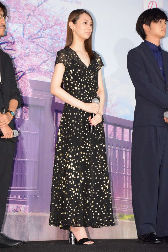 小栗旬＆北川景子12年前の姿も披露！『君の膵臓をたべたい』完成披露舞台あいさつ（26枚目）