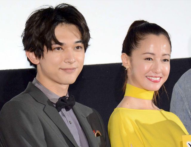 吉沢亮、沢尻エリカに「甘えっぱなしでした」と感謝！『猫は抱くもの』初日舞台あいさつ（15枚目）