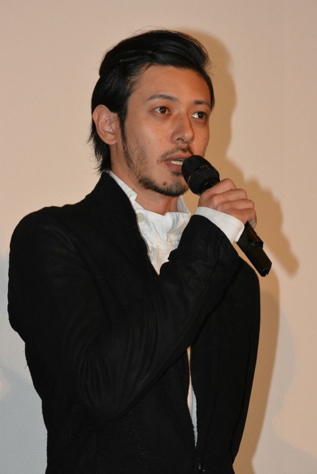 佐藤浩市が感無量…映画『人類資金』初日舞台あいさつフォトギャラリー（5枚目）