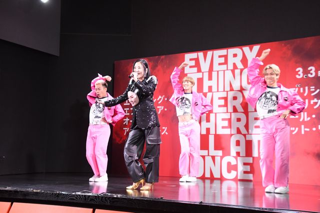 広瀬香美、熱唱！『エブリシング・エブリウェア・オール・アット・ワンス』公開直前ライブ付きイベント（5枚目）