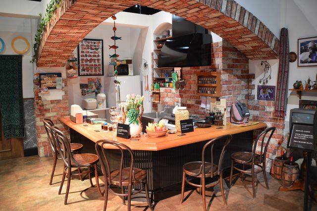 ゴ・ガドル・バらグロンギ立像が並ぶ！「超クウガ展」プレス内覧会（5枚目）