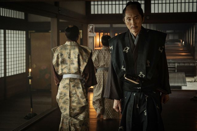 二択を迫られた家康は…【どうする家康】第34回「豊臣の花嫁」の場面写真（2枚目）