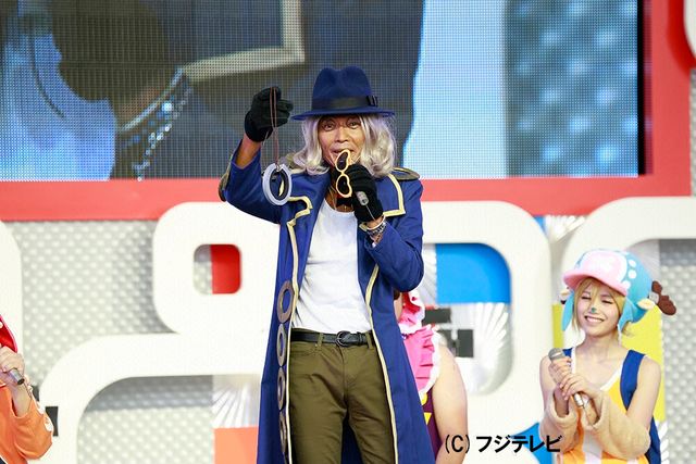 ケンコバのセニョール・ピンクが似合いすぎ！「ONE PIECE」コスプレイベント写真ギャラリー（2枚目）