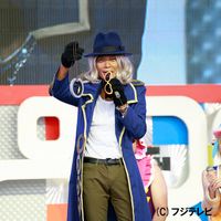 ケンコバのセニョール ピンクが似合いすぎ One Piece コスプレイベント写真ギャラリー フォトギャラリー シネマトゥデイ ケンコバのセニョール ピンクが似合いすぎ One Piece コスプレイベント写真ギャラリー フォトギャラリー シネマトゥデイ