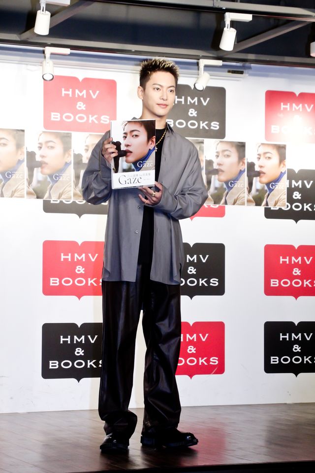 三山凌輝、1st写真集「Gaze」会見に笑顔で登壇！（4枚目）