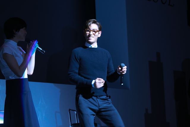 BIGBANGのT.O.Pことチェ・スンヒョン、サプライズの誕生祝いに歓喜！フォトギャラリー（16枚目）