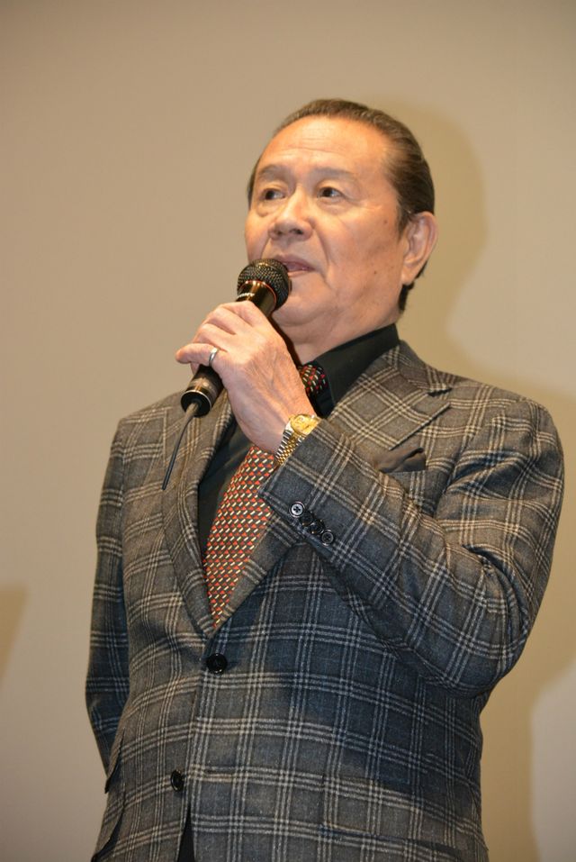 壇蜜がセクシー未亡人＆地球防衛隊に!?映画『地球防衛未亡人』初日舞台あいさつフォトギャラリー（13枚目）