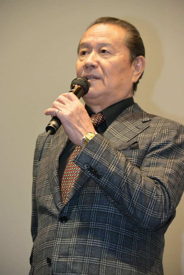 壇蜜がセクシー未亡人＆地球防衛隊に!?映画『地球防衛未亡人』初日舞台あいさつフォトギャラリー（14枚目）