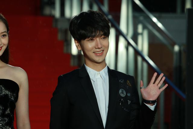 佐々木希のふ、太もも……!!東京国際映画祭レッドカーペットフォトギャラリー3（7枚目）