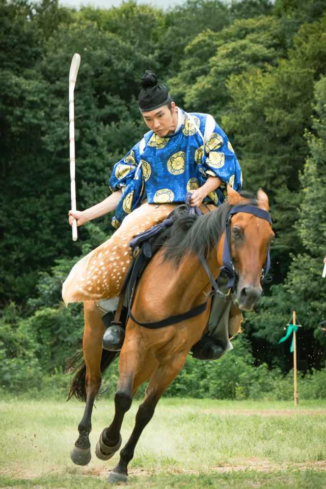 「光る君へ」藤原道長の勇姿！打毬シーンロケ写真（3枚目）