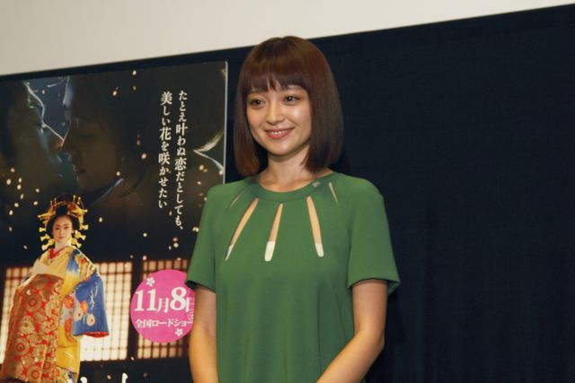 娘も女優に!?安達祐実フォトギャラリー：フォトギャラリー