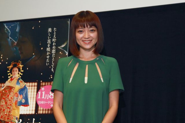 娘も女優に!?安達祐実フォトギャラリー（2枚目）