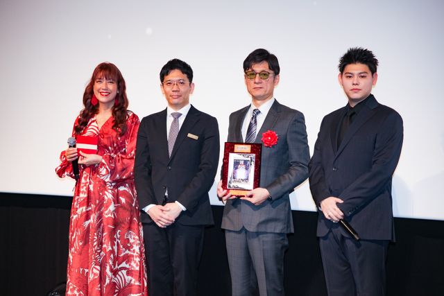『国宝』李相日監督、BE:FIRST・LEOら「第1回映画館大賞」授賞式登壇！（2枚目）