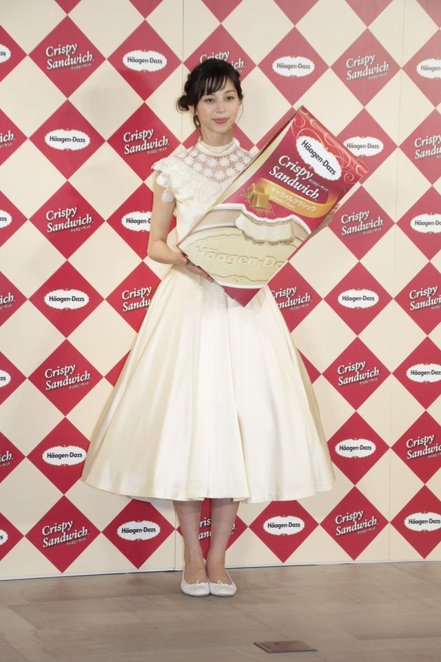 中条あやみ、白レースのドレス姿が美しい！ハーゲンダッツ新CM発表会（7枚目）