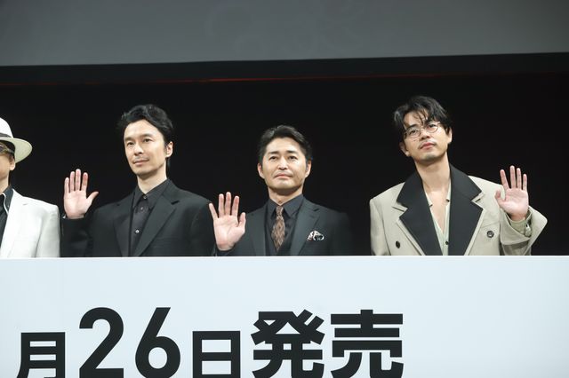 「龍が如く8」長谷川博己＆安田顕＆成田凌らがファンに神対応！レッドカーペットセレモニー＆完成披露会（18枚目）