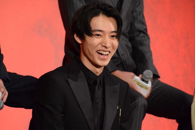 山崎賢人主演！実写映画『キングダム』製作報告会見（2枚目）