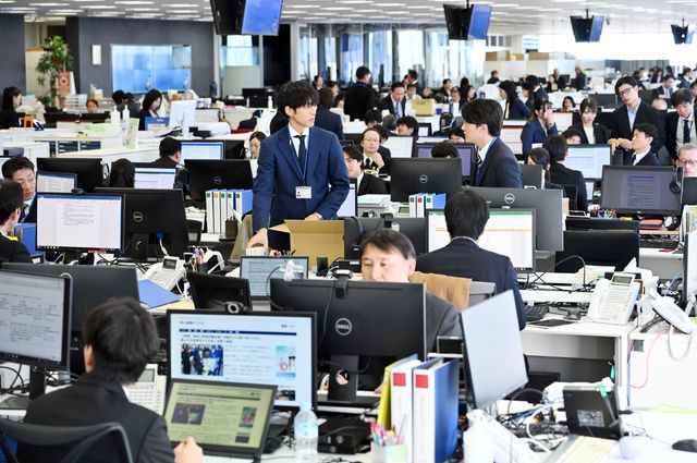 松坂桃李主演・日曜劇場「御上先生」第1話場面写真：フォトギャラリー