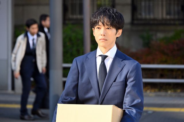 松坂桃李主演・日曜劇場「御上先生」第1話場面写真（4枚目）