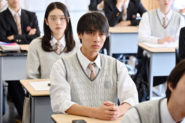 松坂桃李主演・日曜劇場「御上先生」第1話場面写真（8枚目）