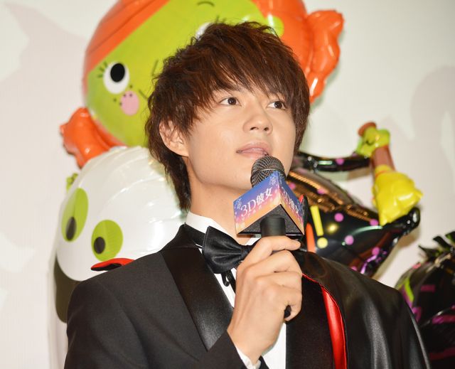 佐野勇斗＆中条あやみ、ハロウィーン衣装で笑顔！『3D彼女　リアルガール』イベント（3枚目）