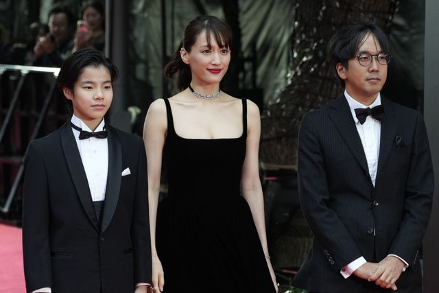 綾瀬はるか、大沢一菜、森井勇佑監督がレッドカーペットに（6枚目）