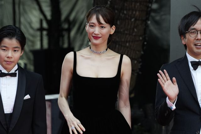 綾瀬はるか、大沢一菜、森井勇佑監督がレッドカーペットに（7枚目）