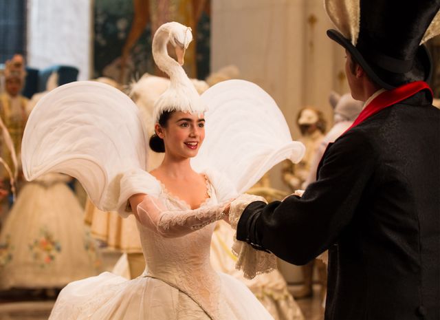 石岡瑛子さんが手掛けた衣装『ドラキュラ』『ザ・セル』『白雪姫と鏡の女王』など（7枚目）