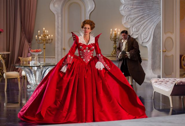 石岡瑛子さんが手掛けた衣装『ドラキュラ』『ザ・セル』『白雪姫と鏡の女王』など（10枚目）