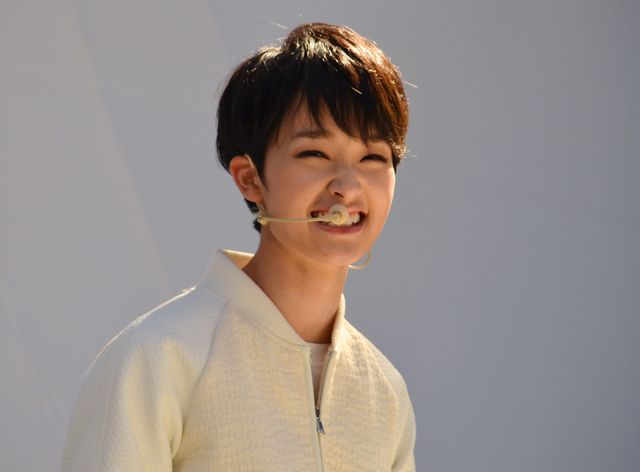 剛力彩芽が地元・神奈川県で凱旋ライブ！フォトギャラリー（4枚目）