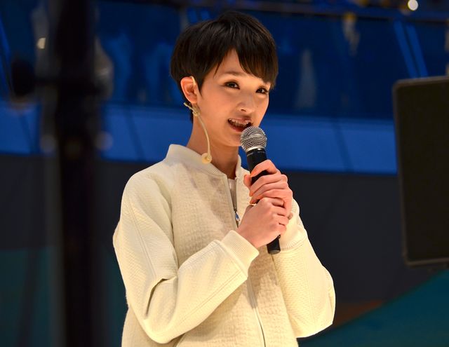 剛力彩芽が地元・神奈川県で凱旋ライブ！フォトギャラリー（9枚目）