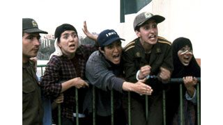 オフサイド・ガールズ