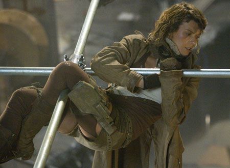 映画『バイオハザードIII』の画像（3枚目）