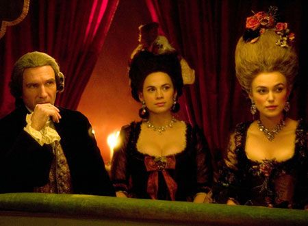 映画『ある公爵夫人の生涯』の画像（3枚目）