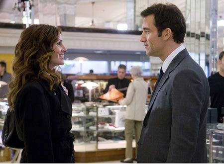 映画『デュプリシティ ～スパイは、スパイに嘘をつく～』の画像（4枚目）