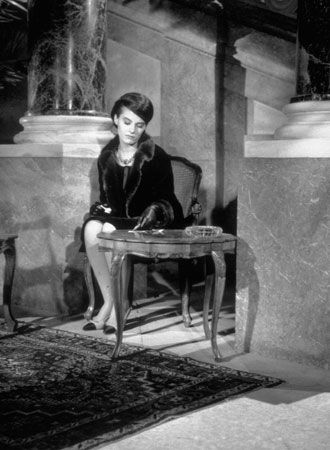 映画『去年マリエンバートで』の画像（4枚目）